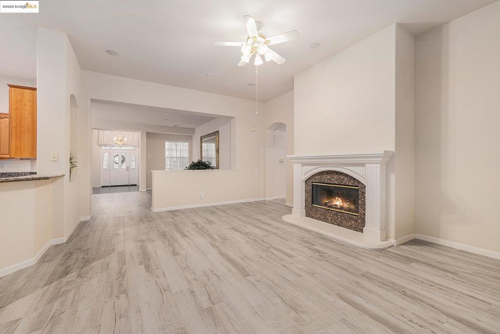 SUMMERSET 3 - Residential