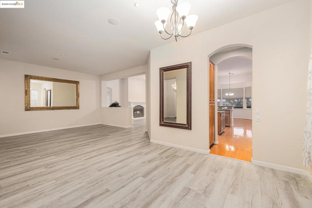 SUMMERSET 3 - Residential