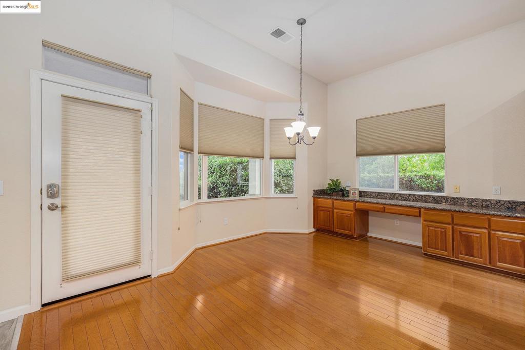 SUMMERSET 3 - Residential