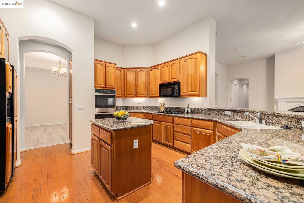 SUMMERSET 3 - Residential