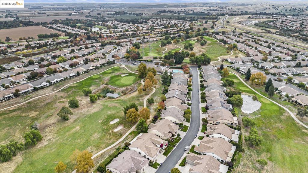 SUMMERSET 3 - Residential