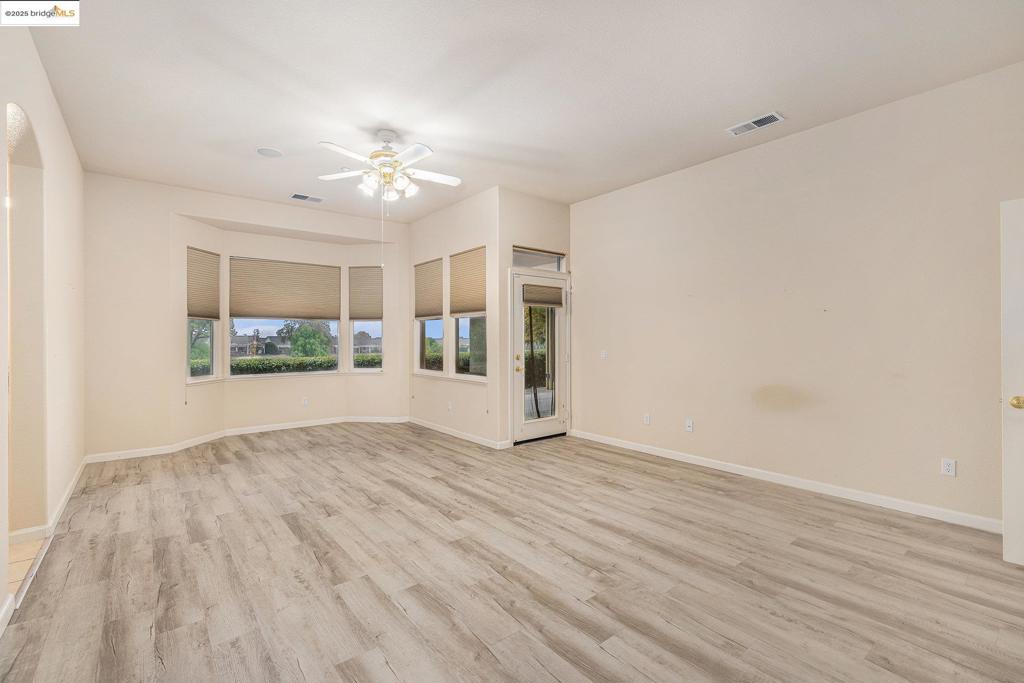 SUMMERSET 3 - Residential