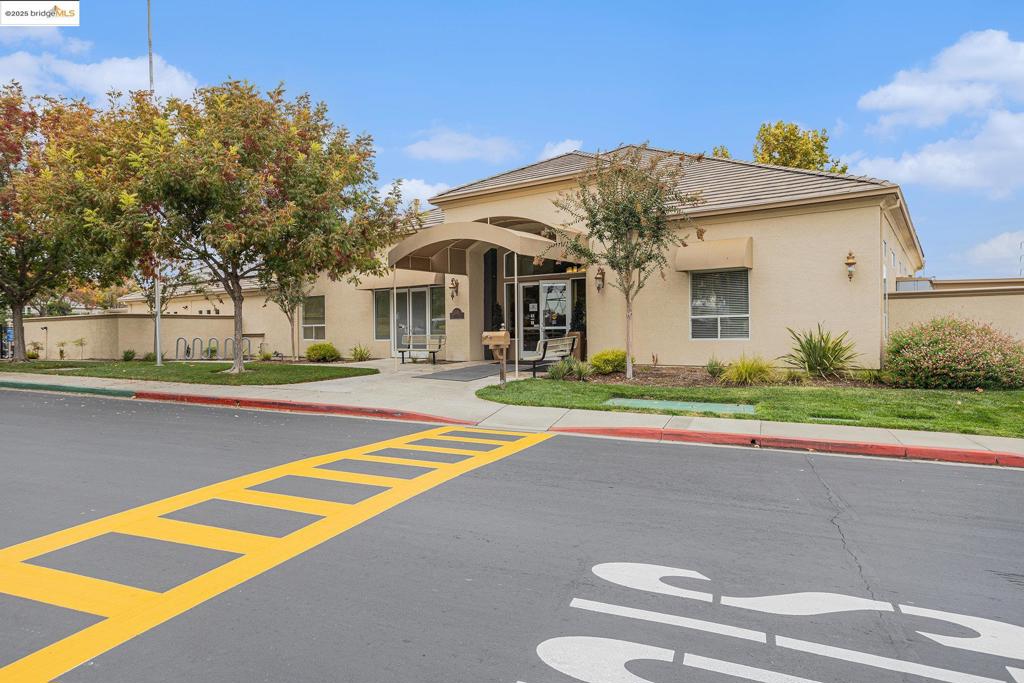 SUMMERSET 3 - Residential