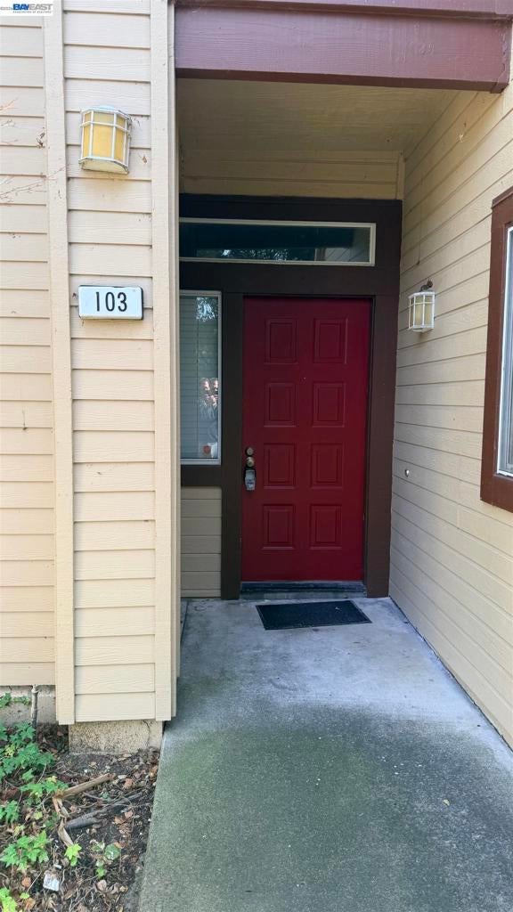 103 Tuscany Court Ct, Hercules CA 94547