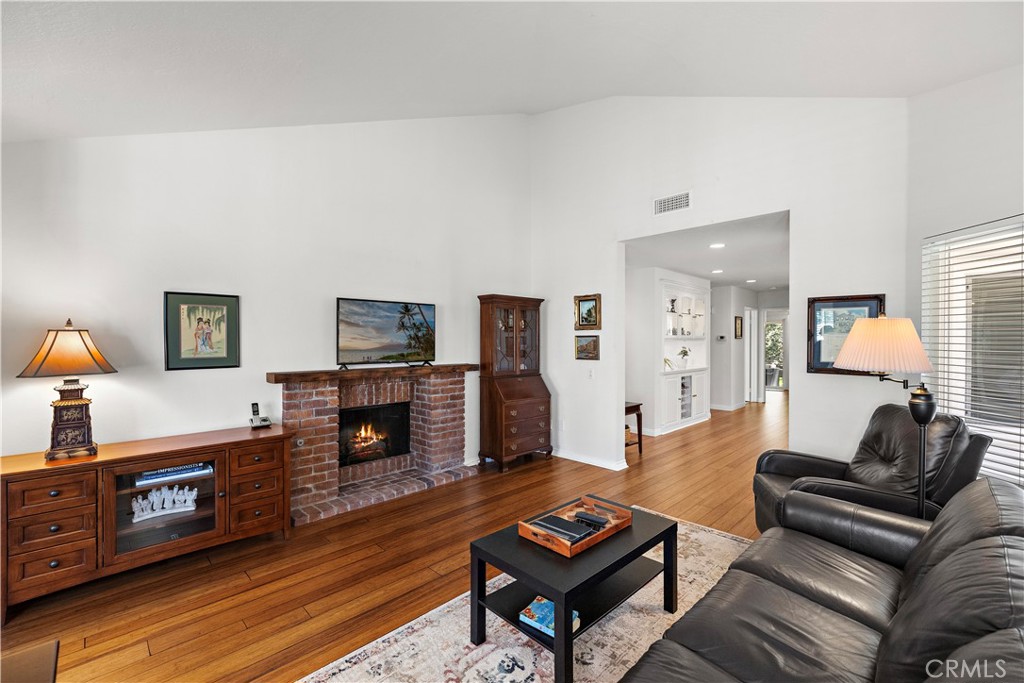 Casta Del Sol - Carmel (CR) - Residential