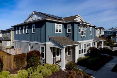 Photo of 2785 Telegraph Boulevard, Marina, CA 93933 (MLS # ML82039228)