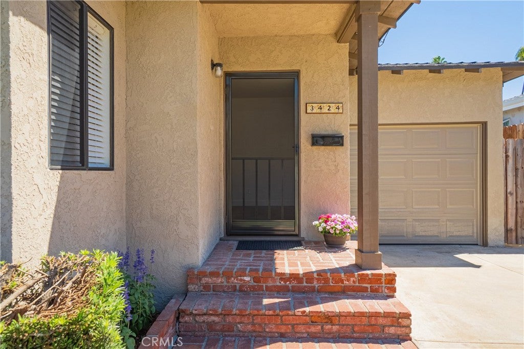 3424 S Denison