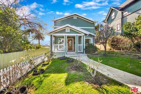 Photo of 2124 Reservoir Street, Los Angeles, CA 90026 (MLS # 26640957)