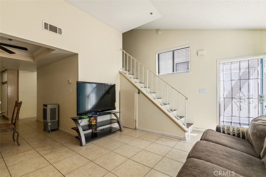 44544 15th Street E 9