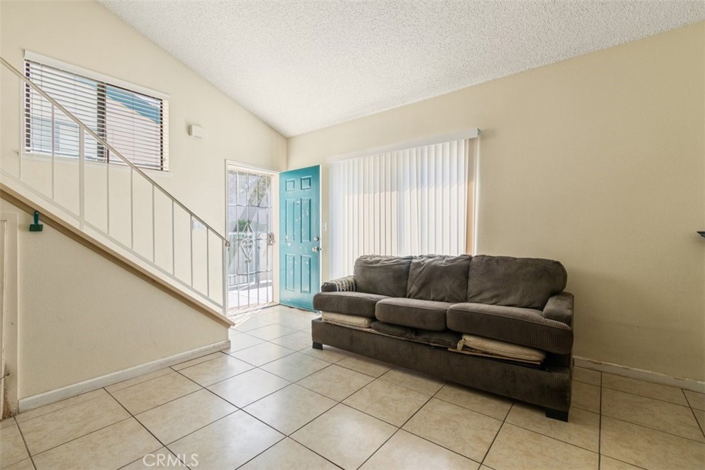 44544 15th Street E 9