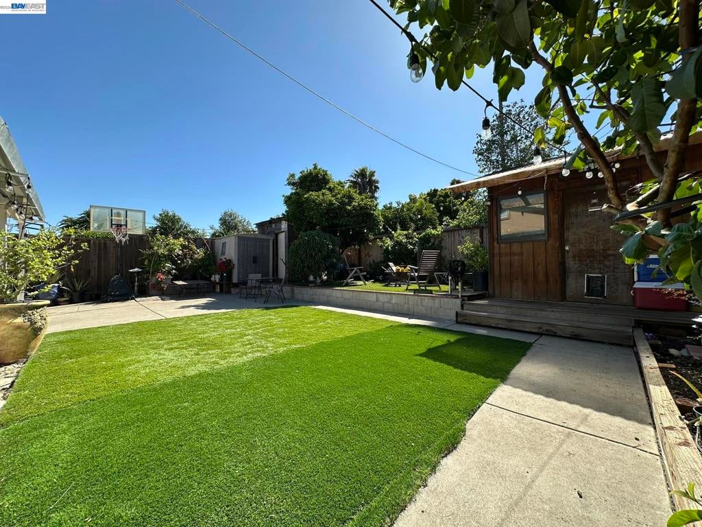 29 DELTA DR