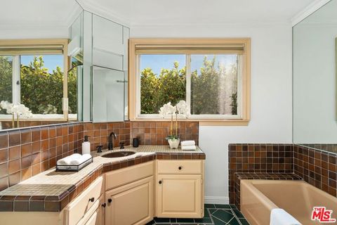 Tiny photo for 159 Granville Avenue, Los Angeles, CA 90049 (MLS # 25615833)