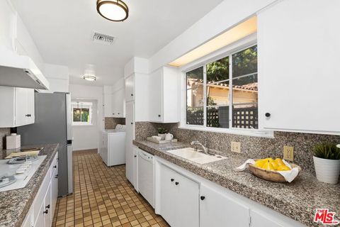 Tiny photo for 159 Granville Avenue, Los Angeles, CA 90049 (MLS # 25615833)