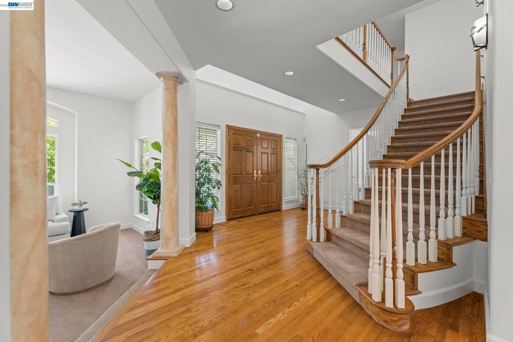 313 Diamond Ct