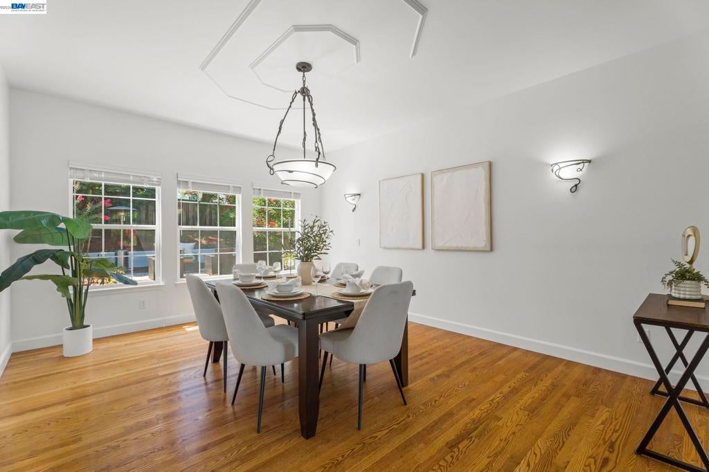 313 Diamond Ct