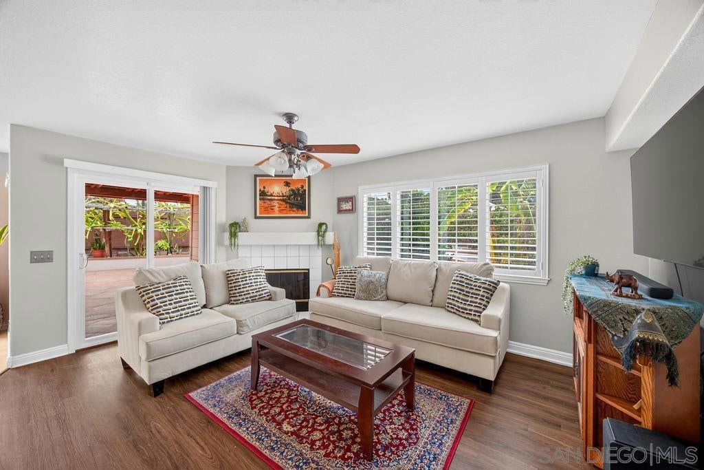 1380 Plaza Vista