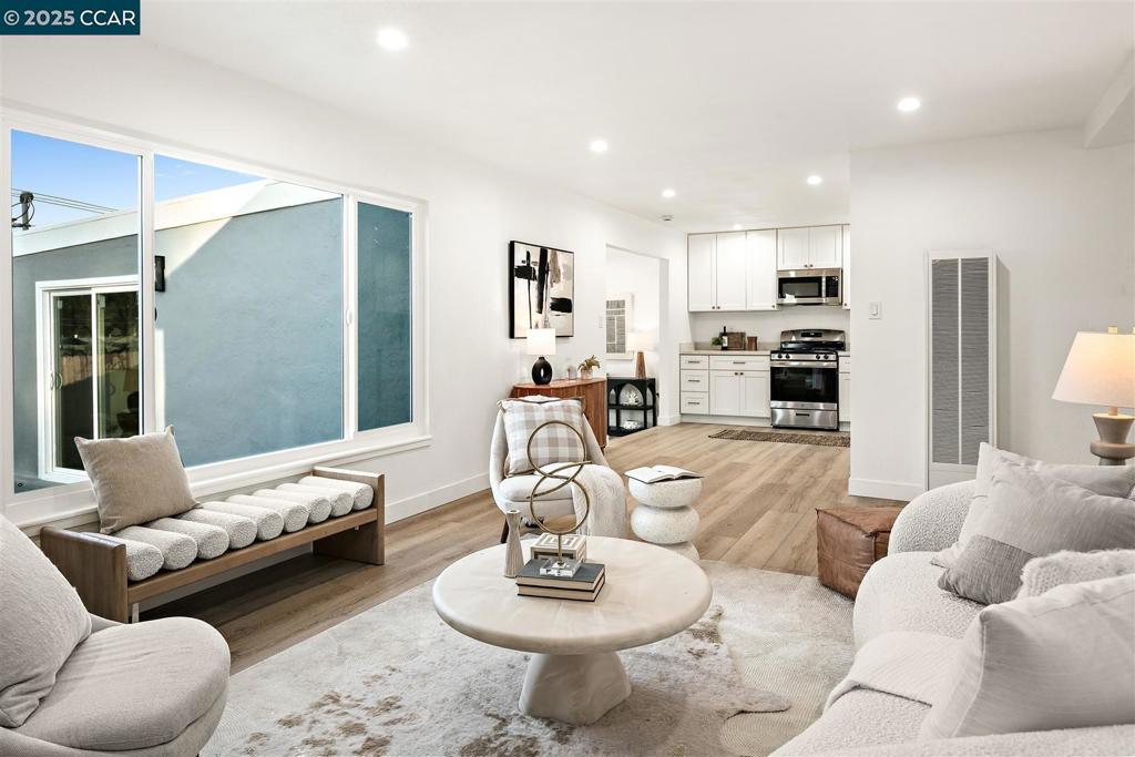 HILLTOP/FAIRMEDE - Residential