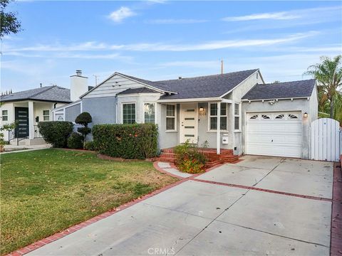Photo of 1444 N Ontario St, Burbank, CA 91505 (MLS # GD25239512)