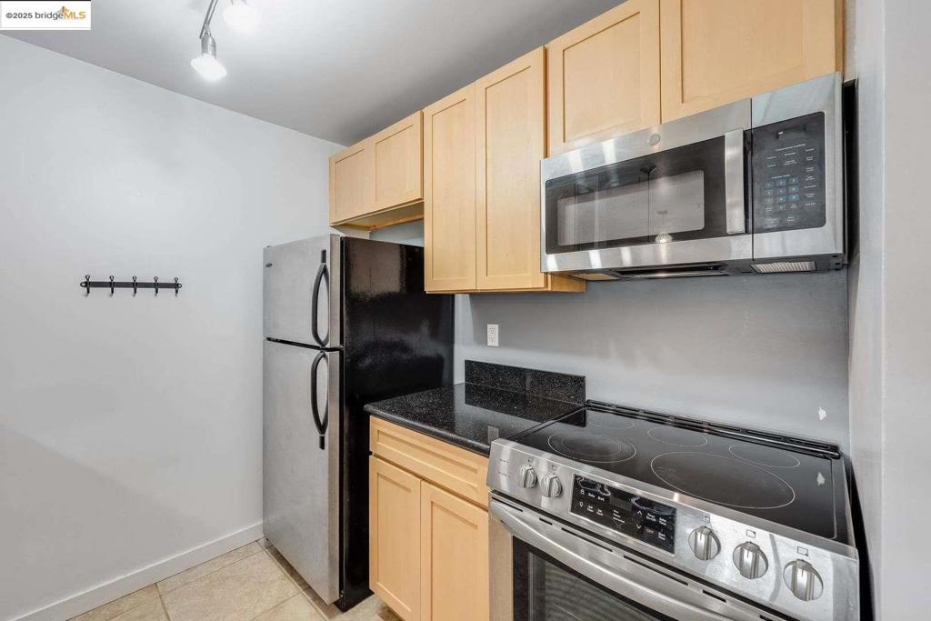 6400 Christie AVE 5109