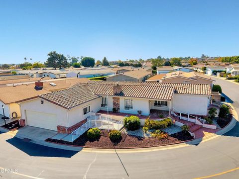 Photo of 75 Poinsettia Gardens Drive, Ventura, CA 93004 (MLS # V1-33411)