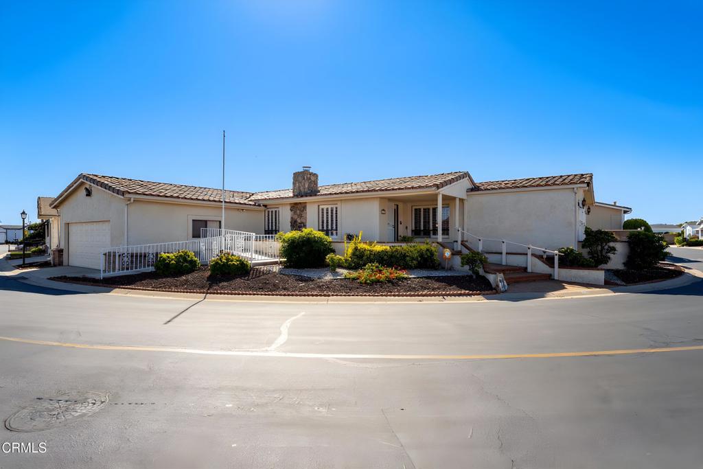 75 Poinsettia Gardens Drive