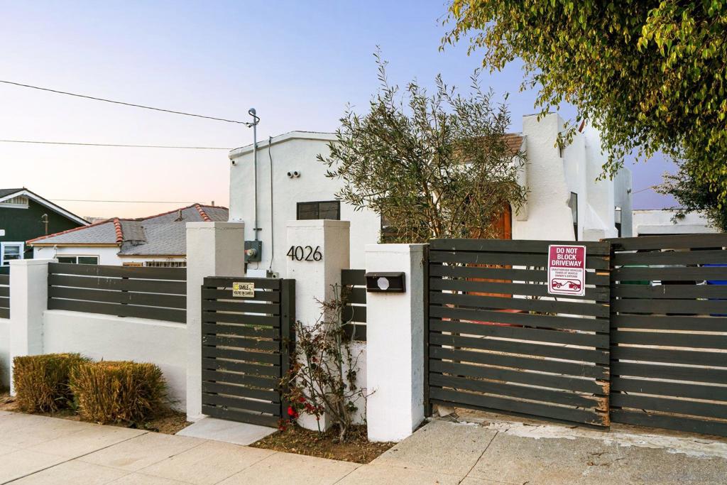 4026 Marine View Ave