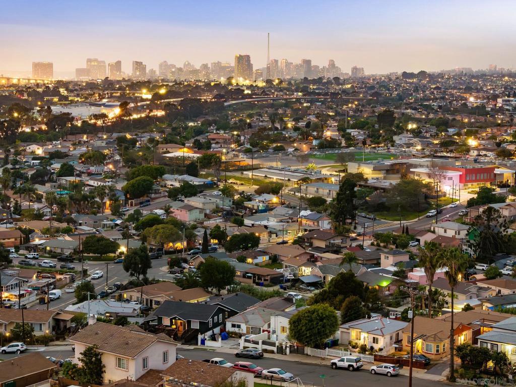 4026 Marine View Ave