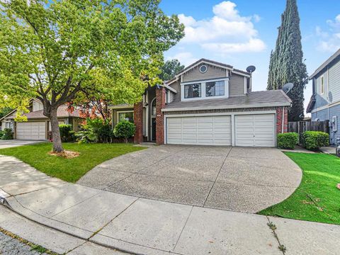 Photo of 4504 Deerhorn Court, Antioch, CA 94531 (MLS # ML82042485)