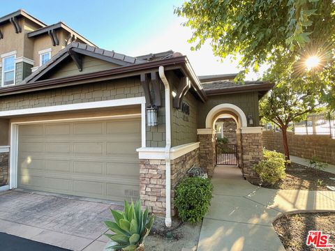 Photo of 16414 W Nicklaus Drive #146, Sylmar, CA 91342 (MLS # 25576413)