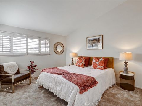 43 Glenhurst Irvine CA 92604