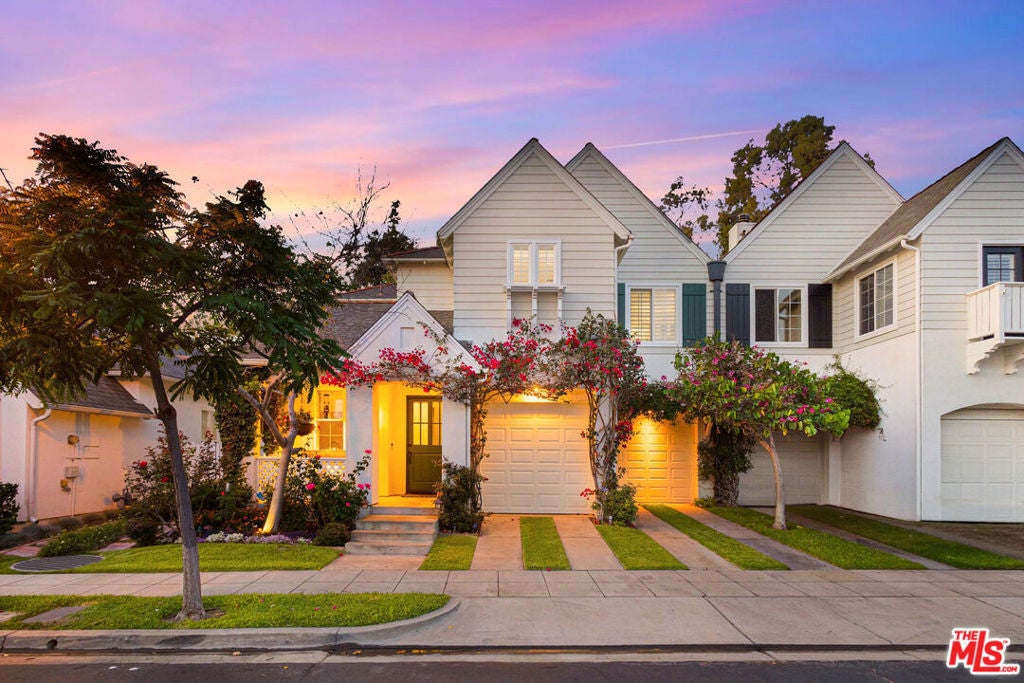92 Winslow Lane, Irvine CA 92620