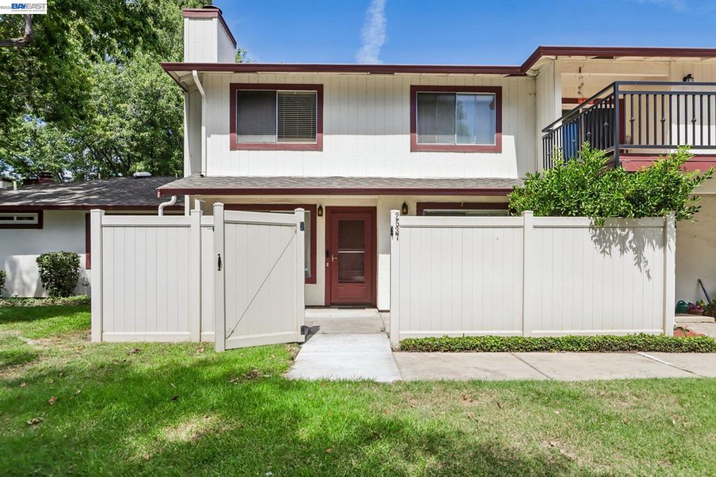 2537 Blue Rock Ct