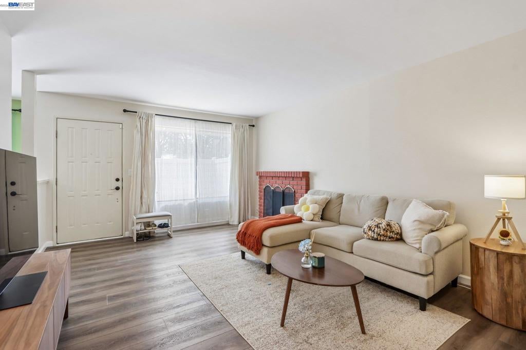 2537 Blue Rock Ct