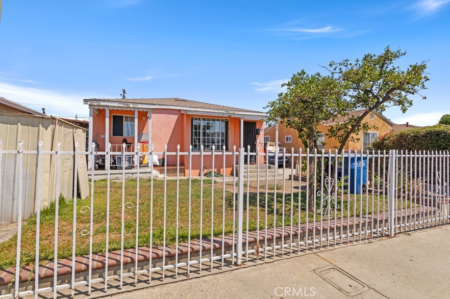 Great Investment Opportunity!
This property is a smart choice for anyone looking to invest. It sits in a quiet area, close to schools and shopping centers—making it easy and convenient for everyday life.
The front unit has a roof that was replaced just 2 years ago, plus updated cabinets and countertops that look clean and fresh. The second unit has a bonus room for extra space and new laminate floors that were put in just last year.
There are avocado trees in the yard that give lots of tasty avocados—great for eating or sharing! Both units have room for rent increases, giving you even more value over time.
Driveway access makes parking simple and easy.
Don’t miss out on this great property with so much to offer!