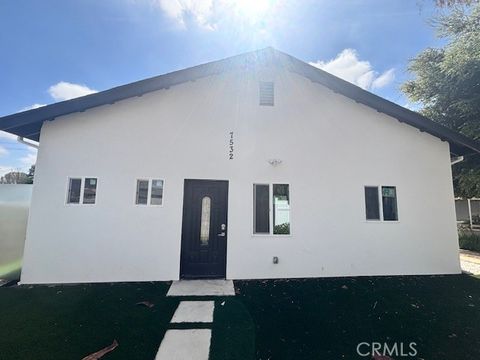 Photo of 7534 Sausalito Ave, West Hills, CA 91307 (MLS # SR26053569)