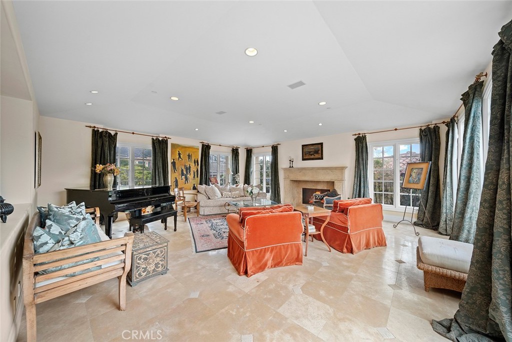 Emerald Bay (EB) - Residential Lease