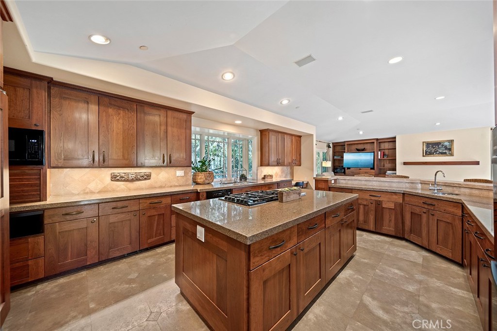 Emerald Bay (EB) - Residential Lease