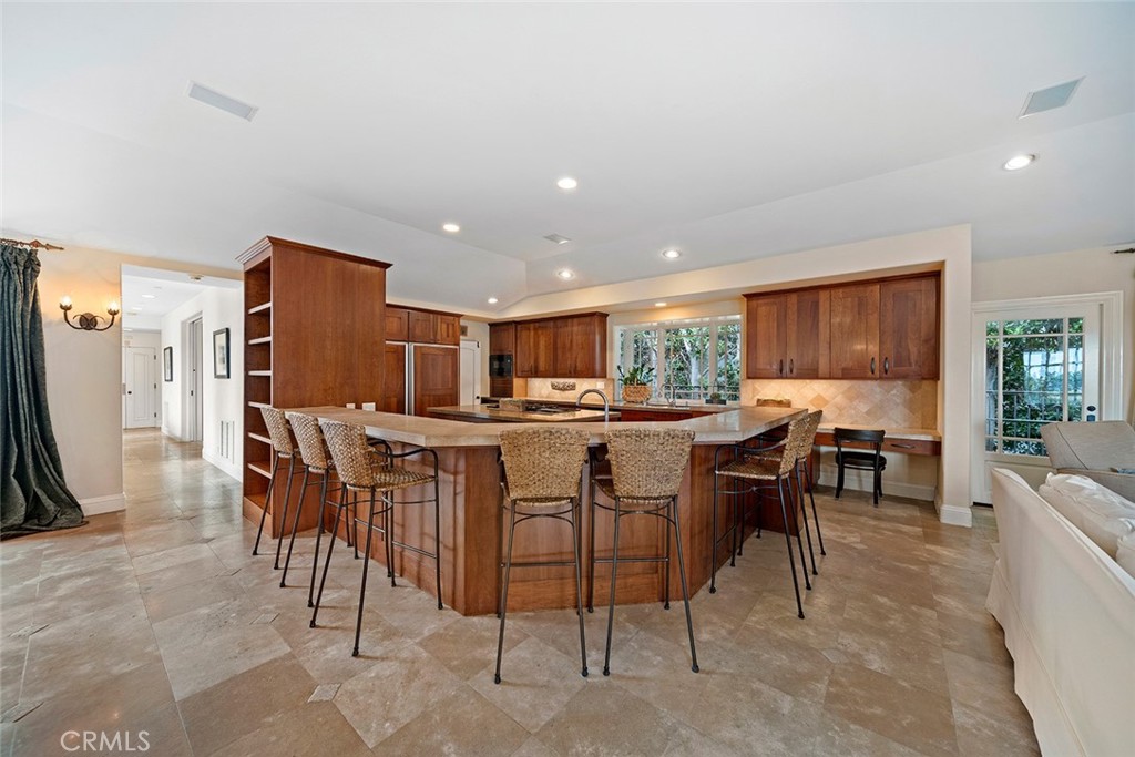 Emerald Bay (EB) - Residential Lease