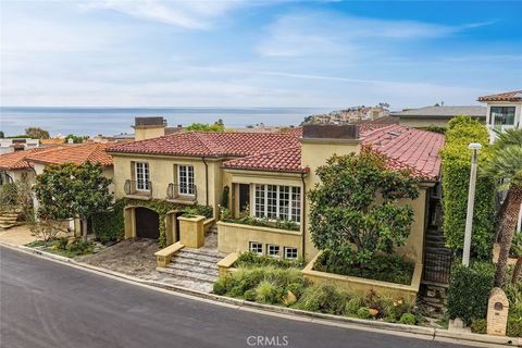 Photo of 839 Emerald Bay, Laguna Beach, CA 92651 (MLS # LG25238371)