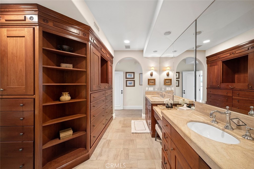 Emerald Bay (EB) - Residential Lease