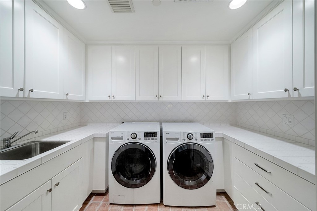 Emerald Bay (EB) - Residential Lease