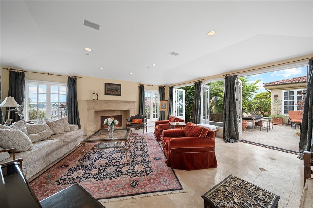 Emerald Bay (EB) - Residential Lease