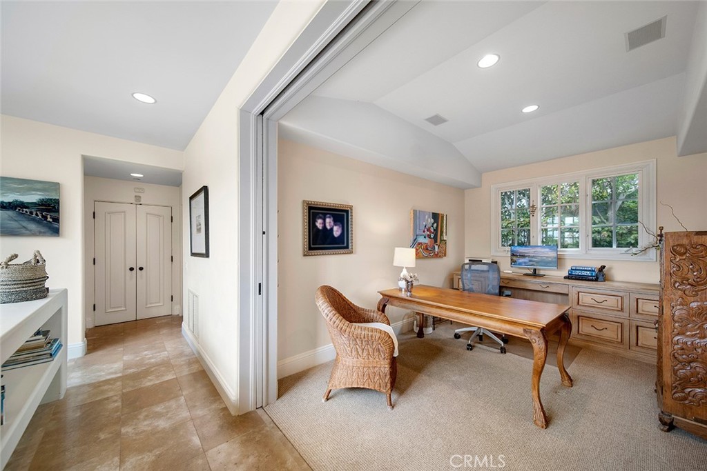 Emerald Bay (EB) - Residential Lease