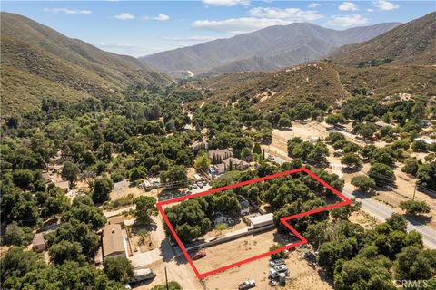 Photo of 16426 Calle Daggett, Green Valley, CA 91390 (MLS # SR25246642) Photo of 16426 Calle Daggett, Green Valley, CA 91390 (MLS # SR25246642)