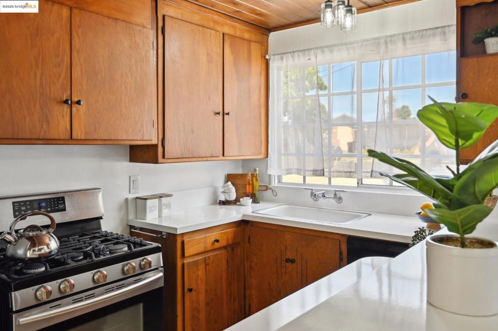 EL SOBRANTE - Residential