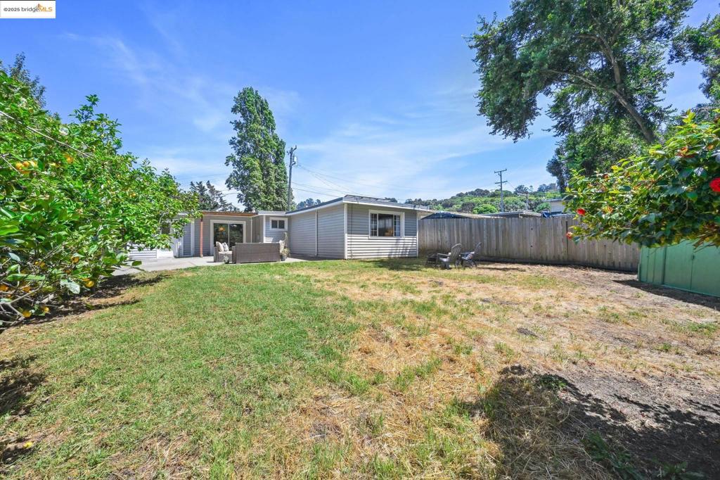 EL SOBRANTE - Residential