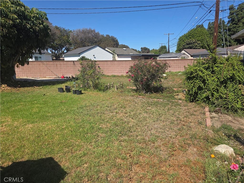 6509 E Harco