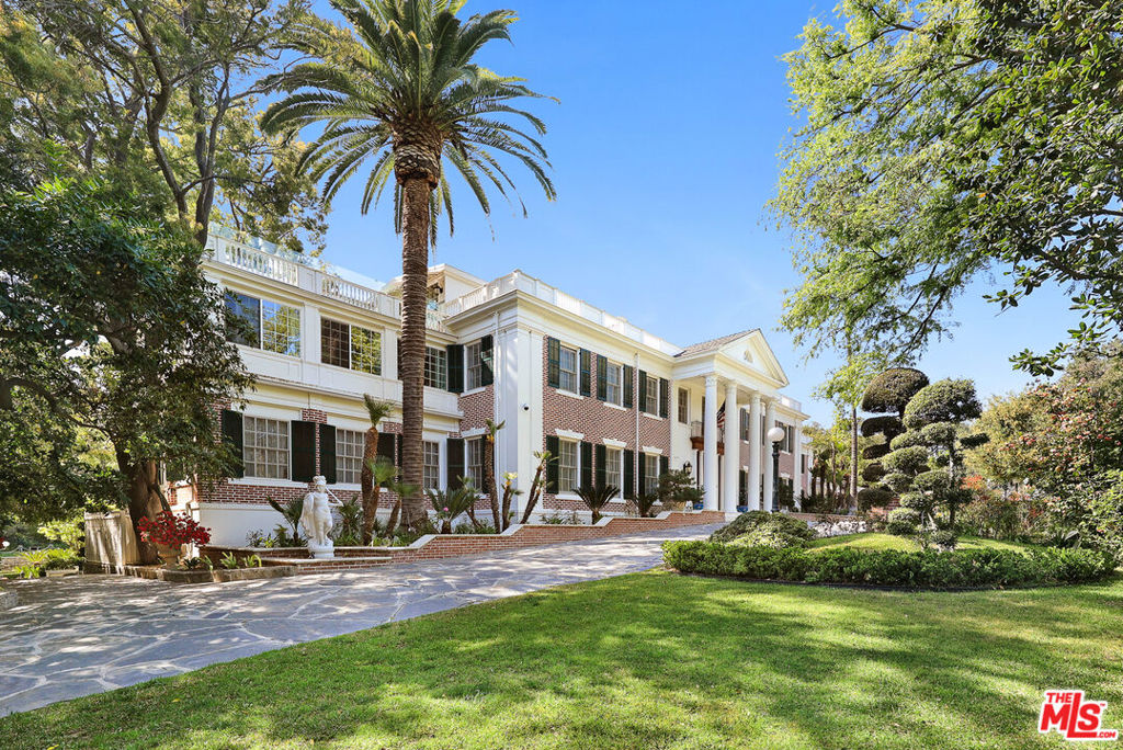 999 Rosalind Road
