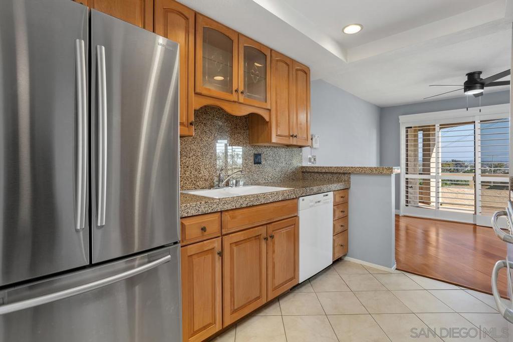 La Costa - Residential