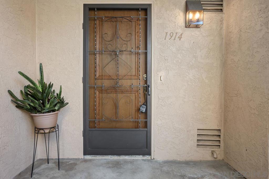 La Costa - Residential